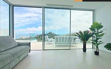 Property slide 10