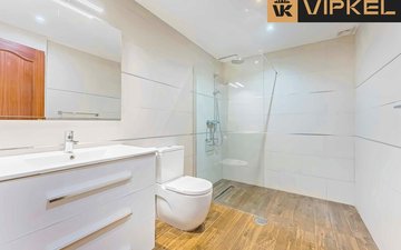Property slide 35