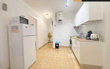 Property slide 5