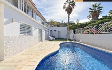 Property slide 17
