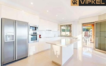Property slide 11