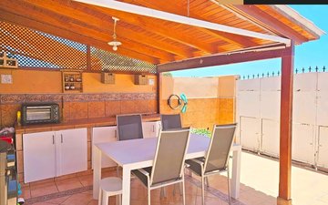 Property slide 10