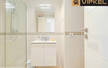 Property slide 28