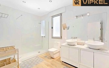 Property slide 43
