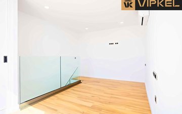 Property slide 15