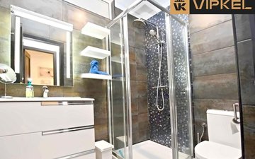 Property slide 17
