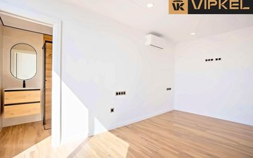 Property slide 15