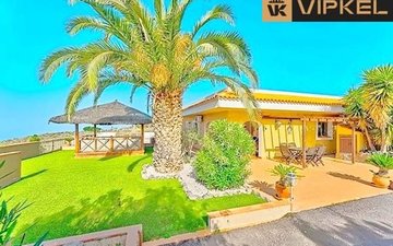Property slide 40