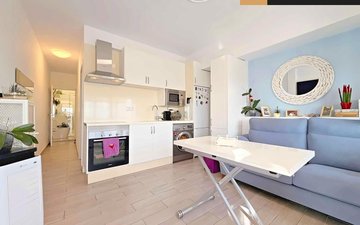 Property slide 32