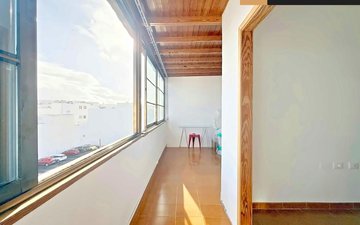 Property slide 19