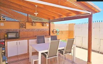 Property slide 17