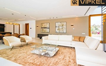 Property slide 23