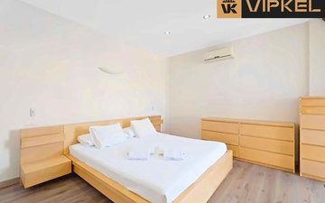 Property slide 24