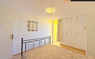 Property slide 17