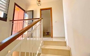 Property slide 32