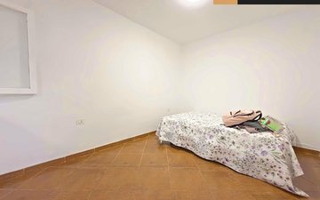 Property slide 21