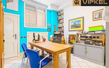 Property slide 28