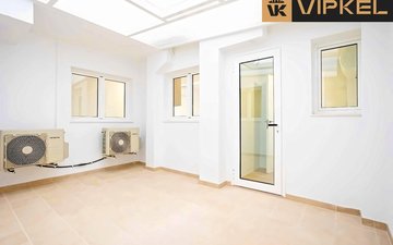 Property slide 10
