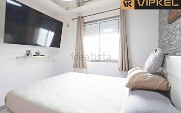 Property slide 10