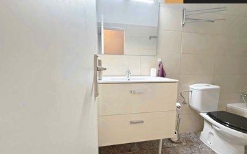 Property slide 21