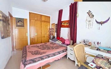 Property slide 17