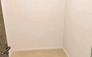 Property slide 31