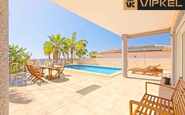 Property slide 26