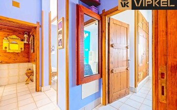 Property slide 20