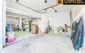 Property slide 39