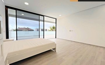 Property slide 28
