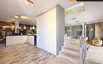 Property slide 22