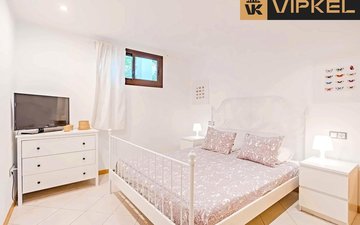 Property slide 12