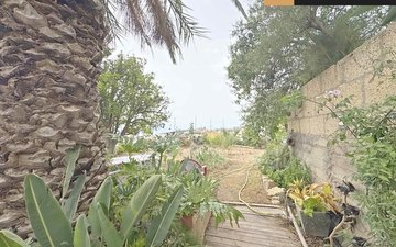 Property slide 22