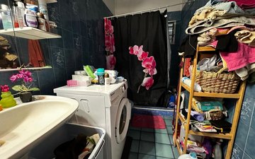 Property slide 22