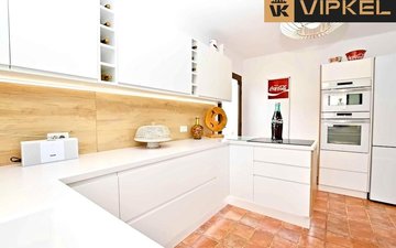 Property slide 24