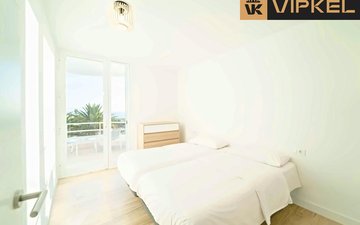 Property slide 22