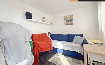 Property slide 17