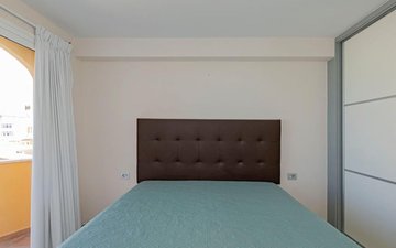 Property slide 32