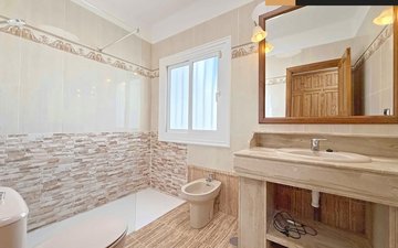 Property slide 40