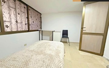 Property slide 23