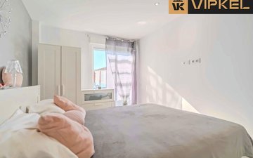 Property slide 18