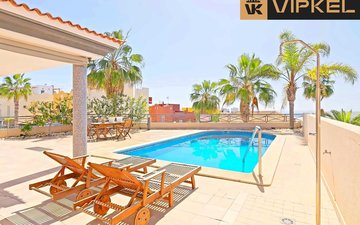 Property slide 24