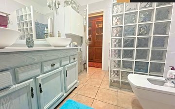 Property slide 20