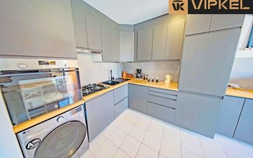 Property slide 10