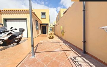 Property slide 10