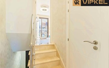 Property slide 18