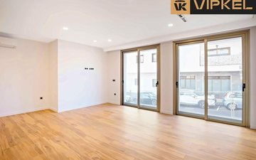 Property slide 19