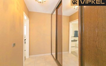 Property slide 14