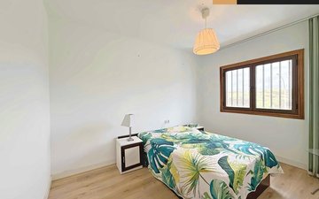 Property slide 24