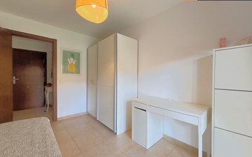 Property slide 16